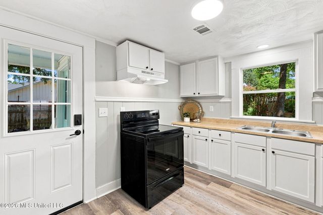 313 Church Avenue, Long Beach, MS 39560