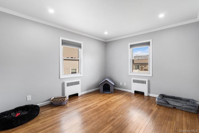 2309 Mattituck Avenue, Seaford, NY 11783