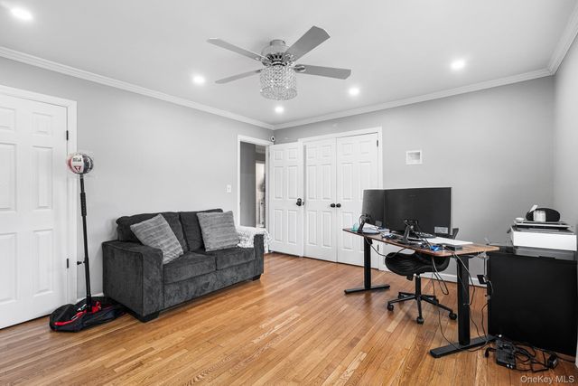 2309 Mattituck Avenue, Seaford, NY 11783