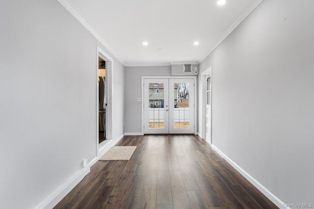 2309 Mattituck Avenue, Seaford, NY 11783