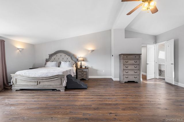 2309 Mattituck Avenue, Seaford, NY 11783