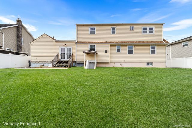 2309 Mattituck Avenue, Seaford, NY 11783