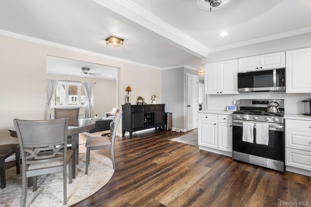 2309 Mattituck Avenue, Seaford, NY 11783