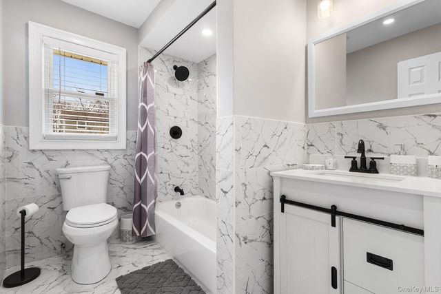 2309 Mattituck Avenue, Seaford, NY 11783