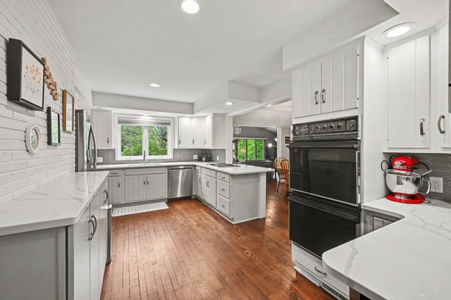 4304 Sunnybrook Drive, Kalamazoo City, MI 49008