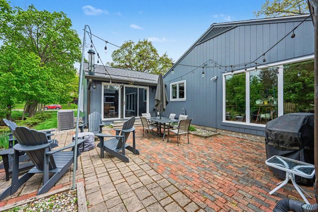 4304 Sunnybrook Drive, Kalamazoo City, MI 49008