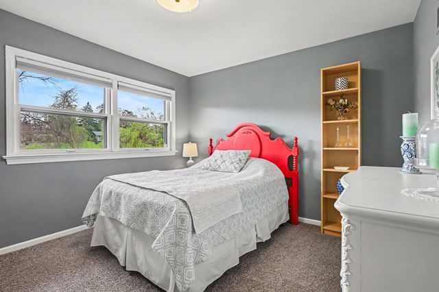 4304 Sunnybrook Drive, Kalamazoo City, MI 49008