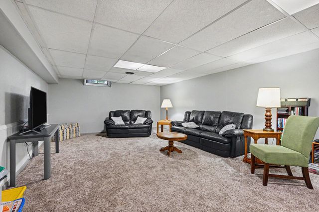4304 Sunnybrook Drive, Kalamazoo City, MI 49008