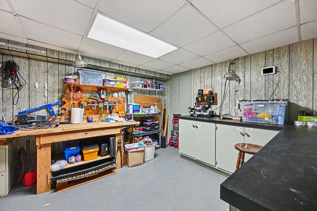 4304 Sunnybrook Drive, Kalamazoo City, MI 49008