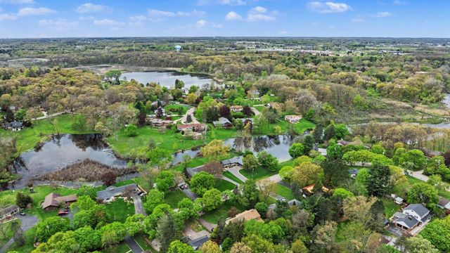 4304 Sunnybrook Drive, Kalamazoo City, MI 49008