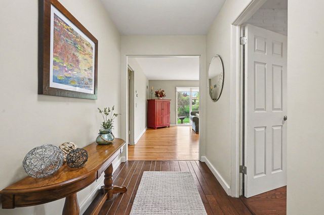 4304 Sunnybrook Drive, Kalamazoo City, MI 49008