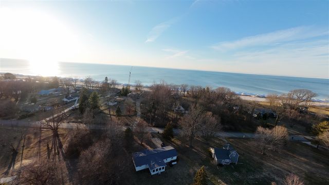 4003 Evergreen Lane, Benton Harbor, MI 49022