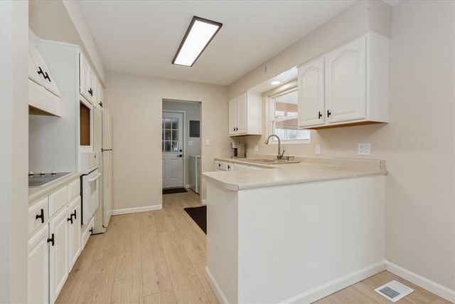 4003 Evergreen Lane, Benton Harbor, MI 49022