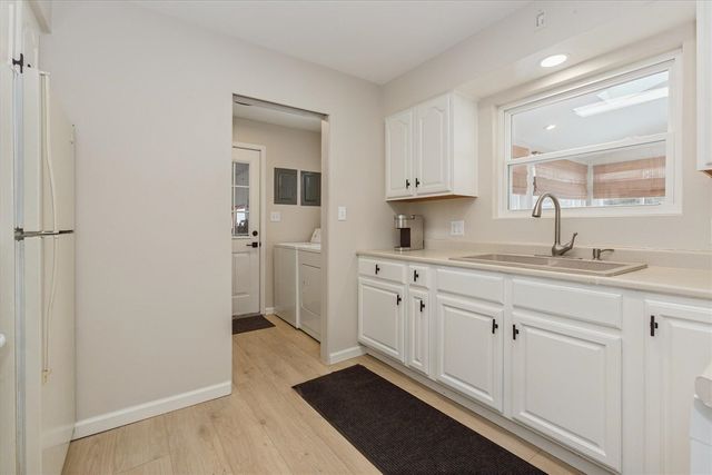 4003 Evergreen Lane, Benton Harbor, MI 49022