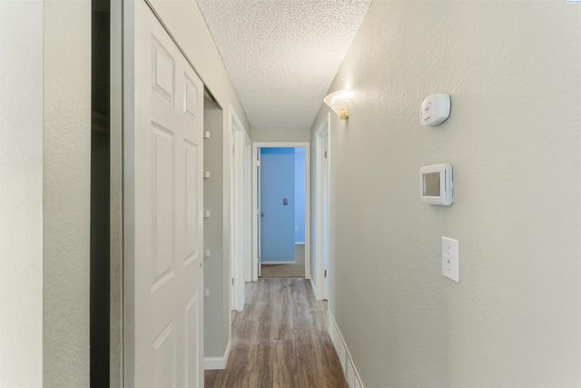 1621 S Fruitland St., Kennewick, WA 99337