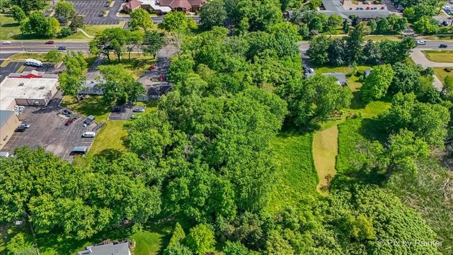 454 W Terra Cotta Avenue, Crystal Lake, IL 60014
