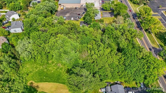 454 W Terra Cotta Avenue, Crystal Lake, IL 60014
