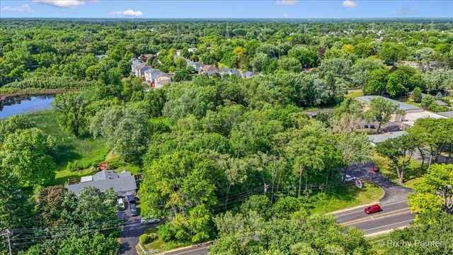 454 W Terra Cotta Avenue, Crystal Lake, IL 60014