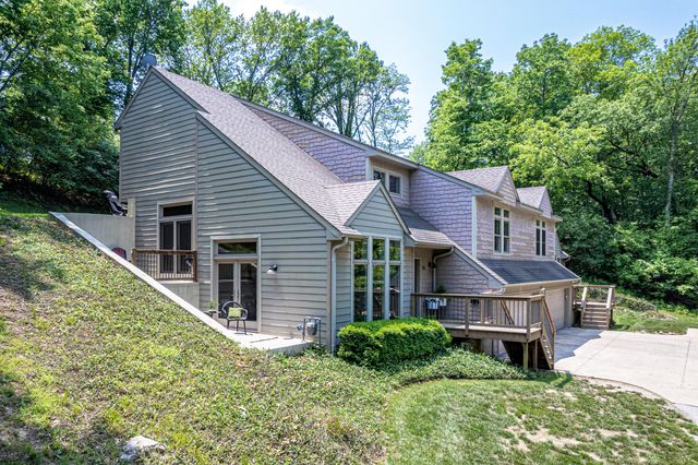 2 E CLARKSON RD B, Columbia, MO 65203