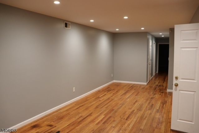 323 Bond St, Elizabeth City, NJ 07206