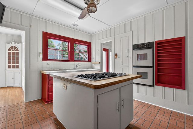 815 Charlotte Drive, Longview, TX 75601