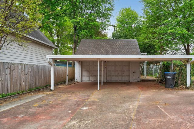 815 Charlotte Drive, Longview, TX 75601