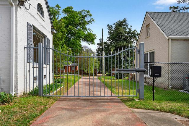 815 Charlotte Drive, Longview, TX 75601