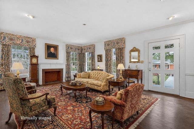 815 Charlotte Drive, Longview, TX 75601