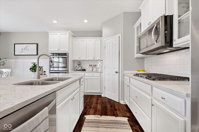 13304 Talbott Drive, Fishers, IN 46037