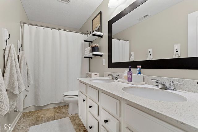 13304 Talbott Drive, Fishers, IN 46037