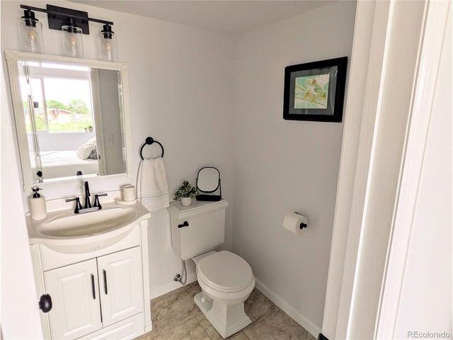 8450 Decatur St 104, Westminster, CO 80031