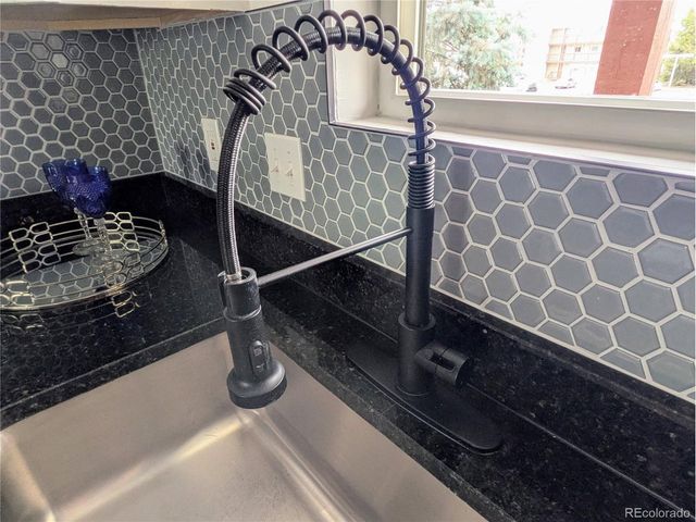 8450 Decatur St 104, Westminster, CO 80031