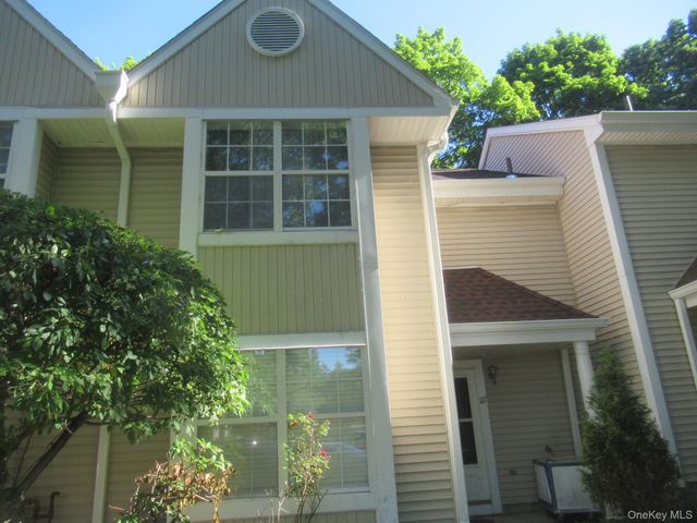 127 Creekside Circle, Spring Valley, NY 10977