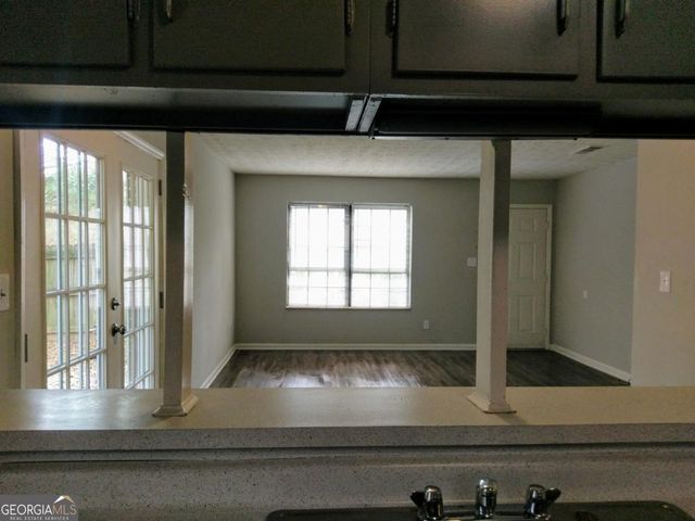 2566 Stratford Lane, Morrow, GA 30260