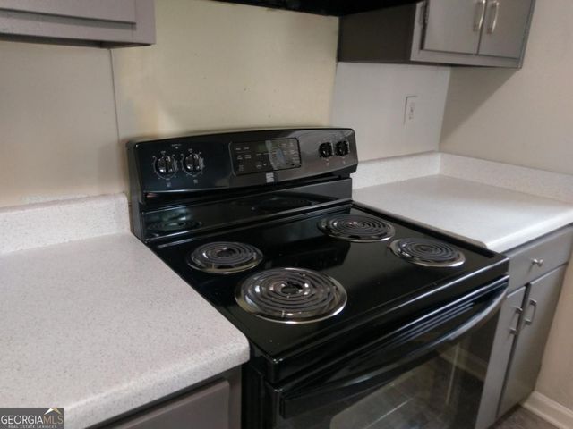 2566 Stratford Lane, Morrow, GA 30260
