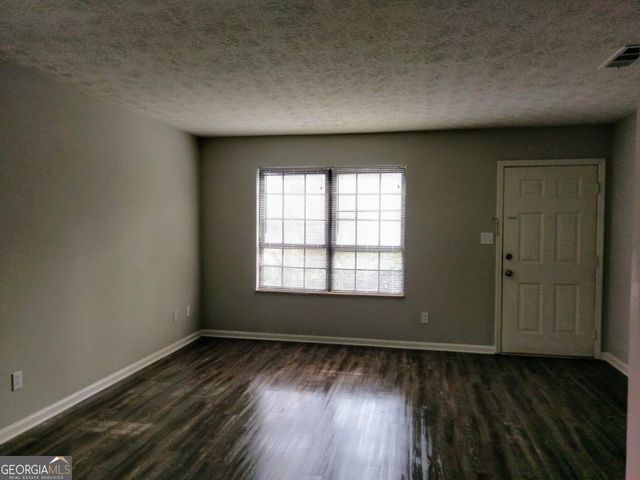 2566 Stratford Lane, Morrow, GA 30260