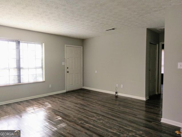 2566 Stratford Lane, Morrow, GA 30260