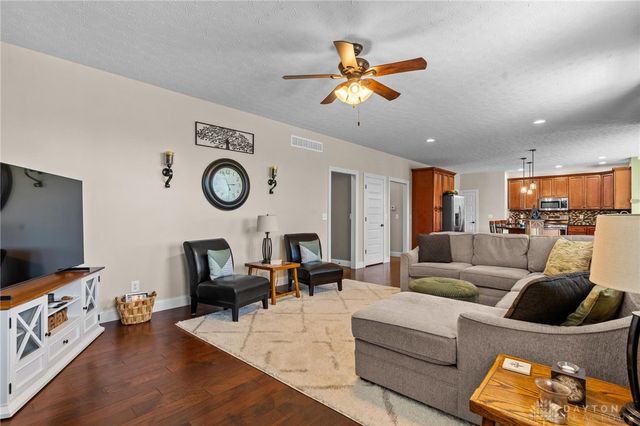 9330 Remington Hill Road, Springboro, OH 45458
