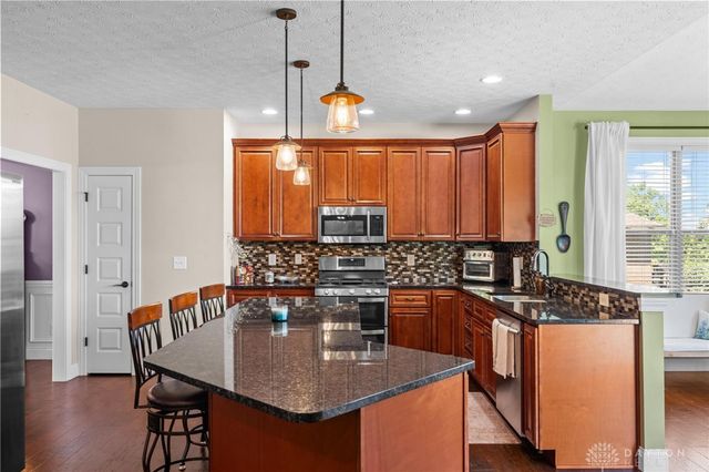 9330 Remington Hill Road, Springboro, OH 45458