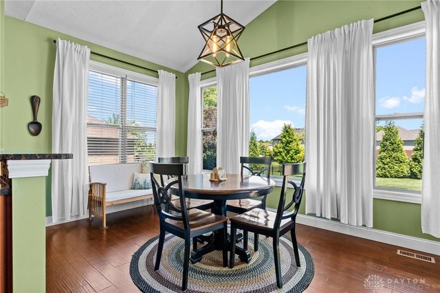 9330 Remington Hill Road, Springboro, OH 45458
