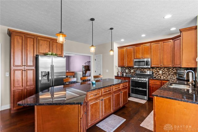 9330 Remington Hill Road, Springboro, OH 45458