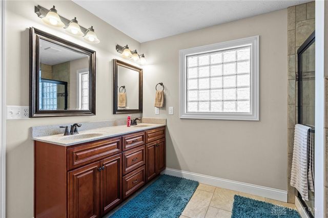 9330 Remington Hill Road, Springboro, OH 45458