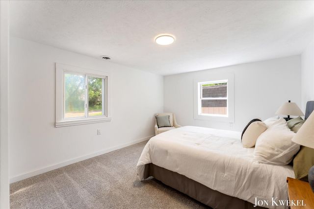 140 N 5th Street NE, Cedar Springs, MI 49319
