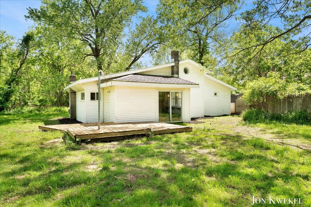 140 N 5th Street NE, Cedar Springs, MI 49319