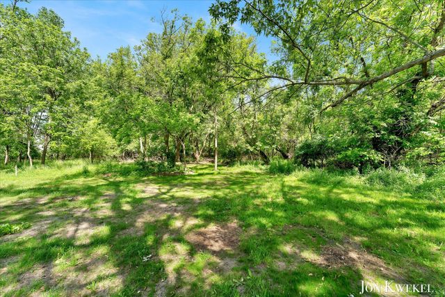 140 N 5th Street NE, Cedar Springs, MI 49319