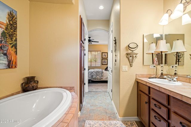 5370 S DESERT DAWN Drive 46, Gold Canyon, AZ 85118