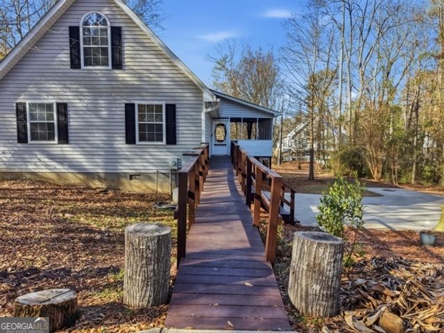 282 Possum Point Drive, Eatonton, GA 31024