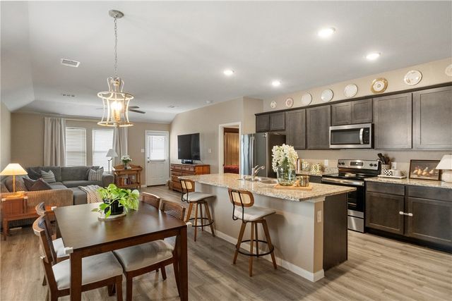 26431 Pin Oak Drive, Hempstead, TX 77445