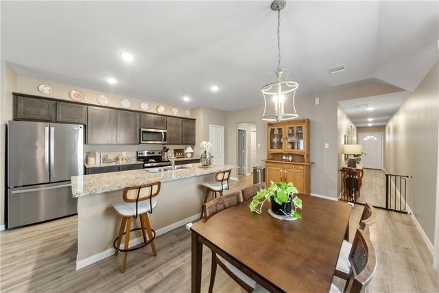 26431 Pin Oak Drive, Hempstead, TX 77445