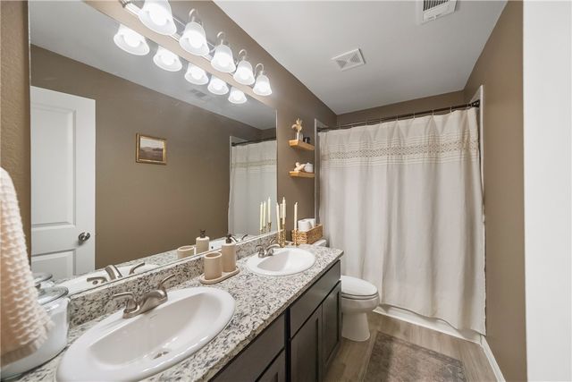 26431 Pin Oak Drive, Hempstead, TX 77445